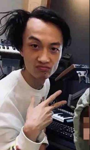 周彦哲前女友爆料视频,揭秘背后惊人真相 第1张 周彦哲前女友爆料视频,揭秘背后惊人真相 第1张